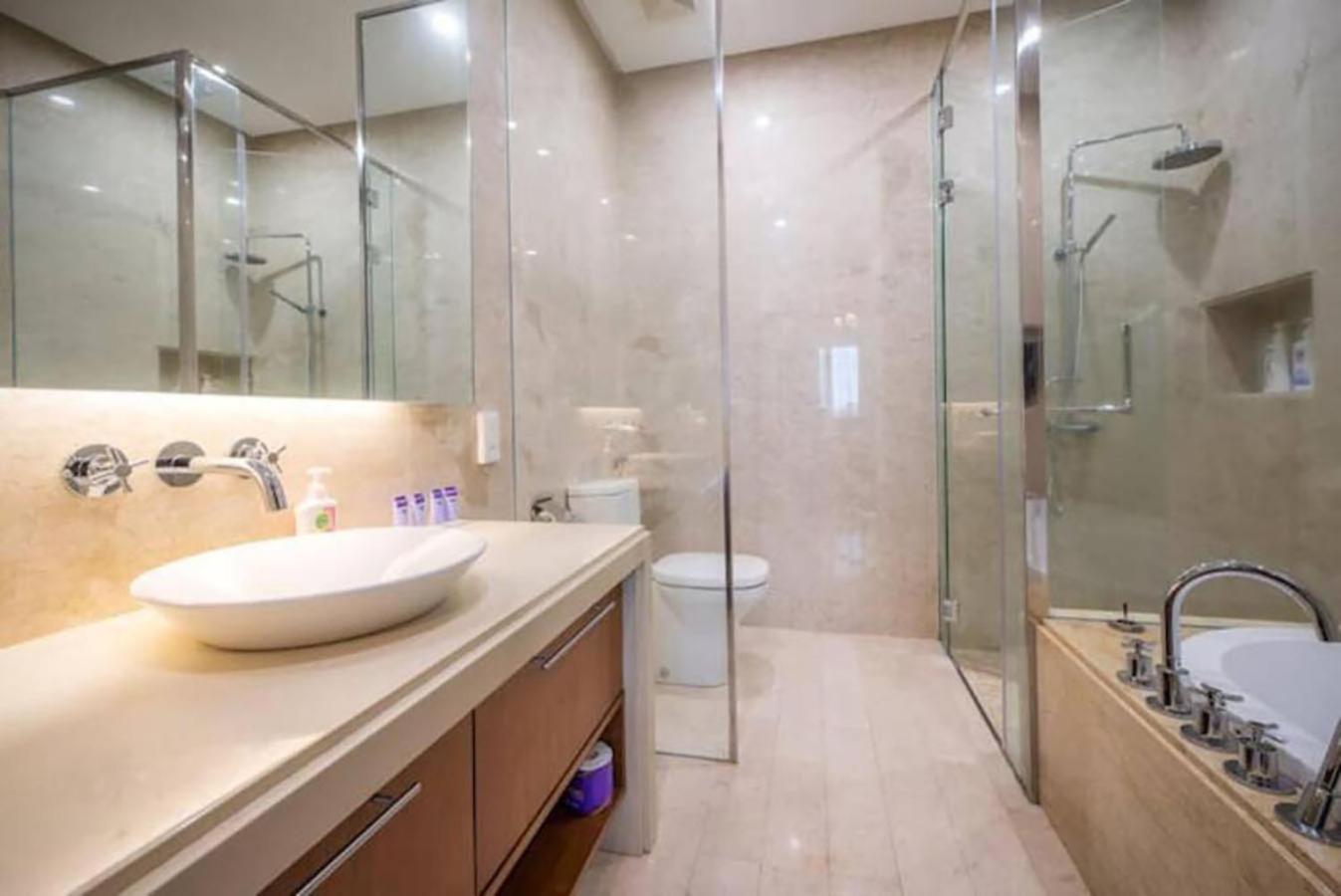 Tree Premier Suite Strait Quay Luxury Marina Suite Tanjung Tokong Exteriér fotografie